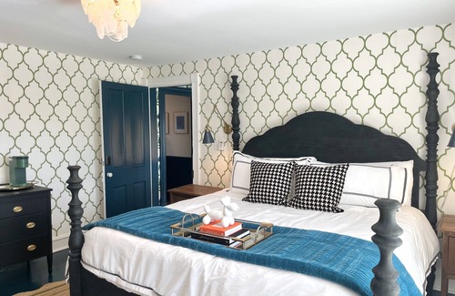Nellysford Hotel | Discover Everett Estate: Modern Comfort Meets Historic Elegance