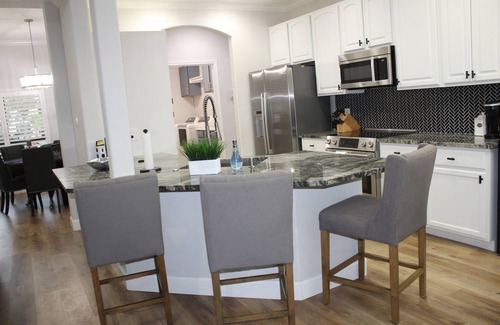 Selma House | Experience The Oasis Pool Haus: Private Home with Spa & Ocean Views