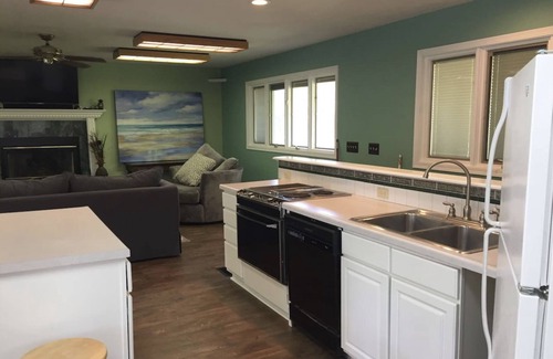 Wichita House | Discover the Pink Oasis: Child-Friendly Getaway