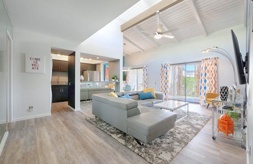 Deep Well Ranch Condo | Discover Pomello: Your Ideal Desert Oasis with Pool & Breakfast