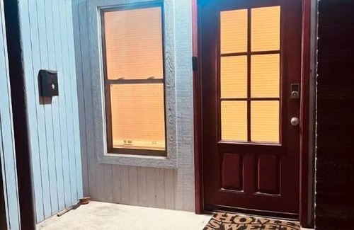 Norman House | Experience Unmatched Comfort at the Soonerschooner Hotel