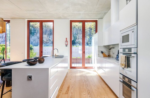 Marvila Apartment | Discover the Alluring Jungle Lofts with Spa and Breakfast