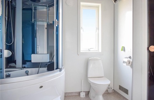 Hervik House | Discover a Beautiful Vacation Home in Liarvåg, Tysvær