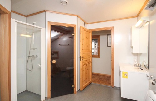 Hervik House | Discover Your Perfect Getaway in Idyllic Liarvåg