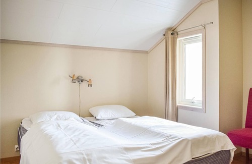 Hervik House | Discover Your Dream Getaway in Liarvåg, Tysvær