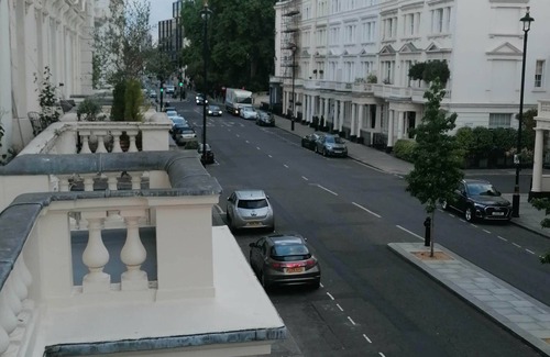 Churchill Apartment | Welcome to this unforgettable getaway in the heart of London's Westminster.