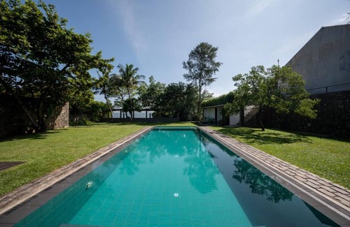 Negombo House | Discover Tranquil Waters in Serene Negombo, Sri Lanka