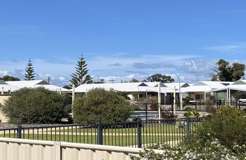Jurien Bay Villa | Experience Unit 23 Seafront Estate with Pool & Ocean Views