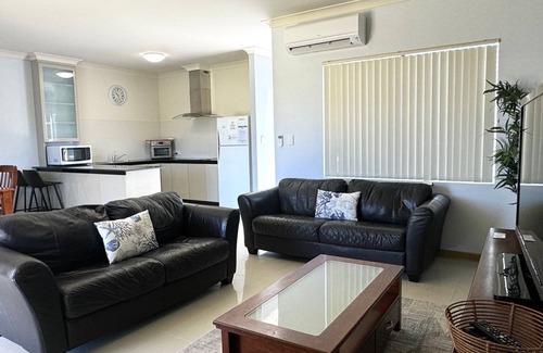 Jurien Bay Villa | Experience Unit 24 Seafront Estate in Vibrant Jurien Bay