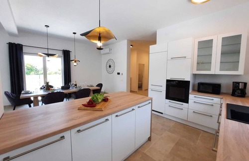 Prkacini Villa | Discover Villa Mare Blue: Ocean View & Poolside Retreat