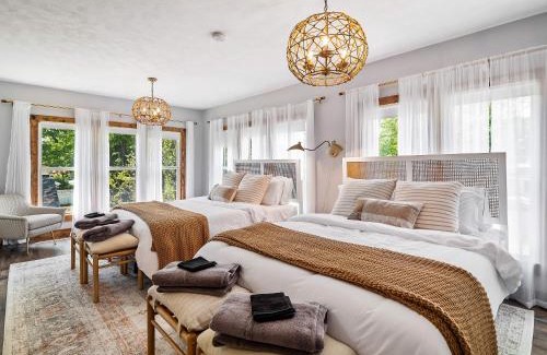 Geneva House | Discover Wine Country – 4-Star Haven with Family Amenities