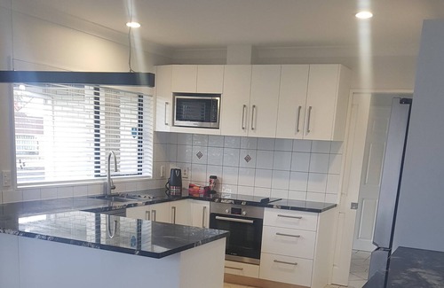 Papakura House | Welcome to your comfy, cosy home