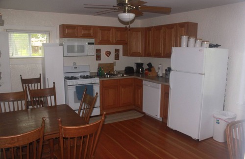 Lake Ripley House | Discover Comfort at Cambridge Lake House - Guest Rated 10/10