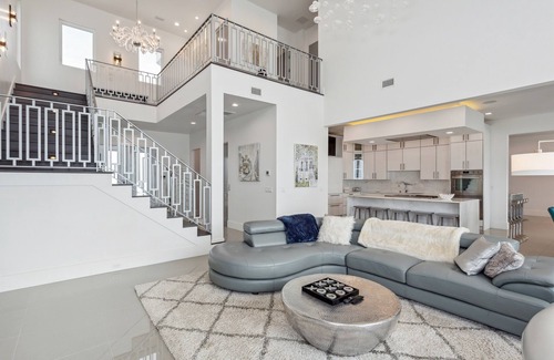 Villa Primera House | Discover Your Paradise Retreat at Pensacola Beach Today