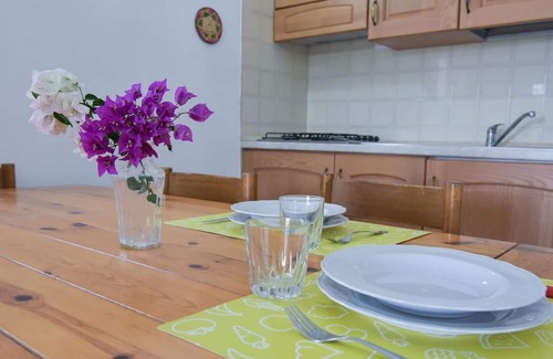 Costa Rei House | Welcomely Villa Giorgia: Family-Friendly with Breakfast Included