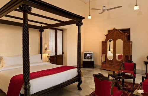 Hansi Hotel | Discover WelcomHeritage Sheikhpura Kothi with Pool & Dining