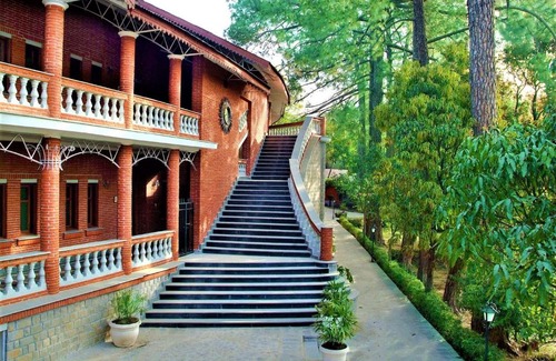 Gunehr Hotel | WelcomHeritage Taragarh Palace: A Family-Friendly Retreat