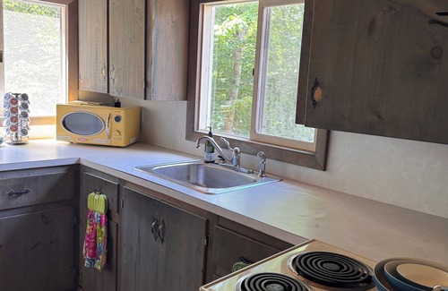 Wolfeboro Ski Chalet | Welcoming 3-bedroom 1.5 bath chalet with WiFi in Wolfeboro