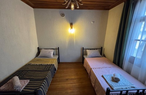 Ayvalik City Center House | Welcoming 4-bedroom house with AC in charming Ayvalık