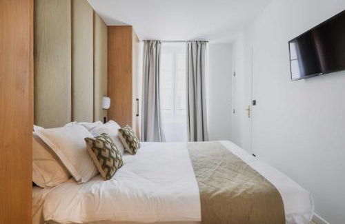 Quartier de la Roquette Apartment | Discover CMG - Bastille / Charonne: Family-Friendly Retreat