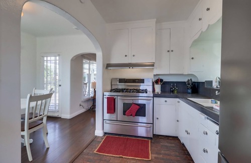 La Mesa House | Ideal Bungalow with Den, Perfect for Extended Stays