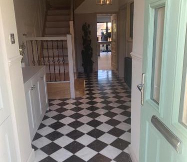 Liverpool House | Inviting Stay at Childwall Towers: Your Home Away From Home