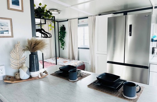 Pecos Apartment | Welcoming, Friendly Studio BoxHouse in Pecos: Queen bed with Full bed