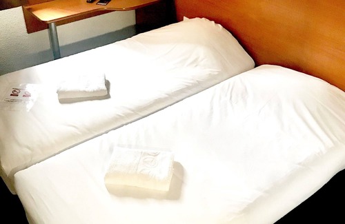 Beauvais Hotel | Convenient Stay at Welcomotel Beauvais Aéroport with Dining