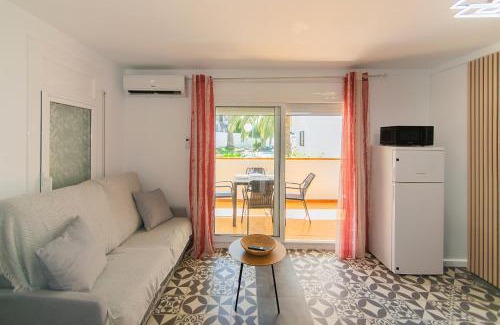 Roses Town Center Apartment | WELCS APARTAMENTO 273 EMP con piscina publica