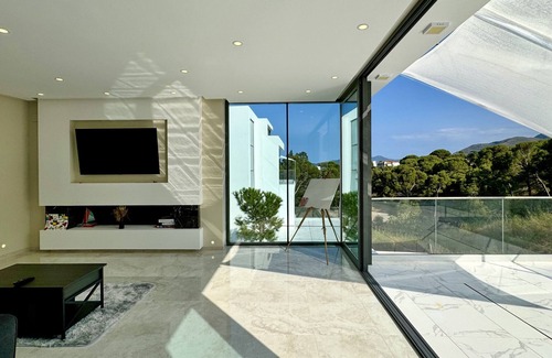 Llanca Villa | WELCS VILLA DE LUJO 177 EMP con piscina privada