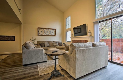 Davis Apartment | Convenient Condo Near UC Davis with Spa & Family Amenities