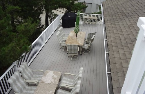 North Beach House | Spacious 4-Bedroom Retreat near North Beach with Hot Tub