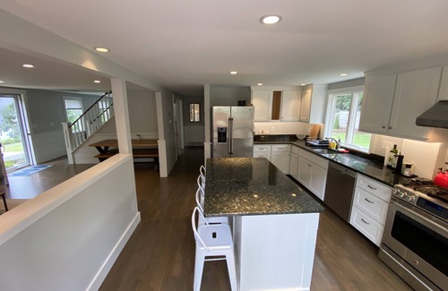Harwich Center House | Modern 3-Bedroom Cape House with Ocean View & Hot Tub