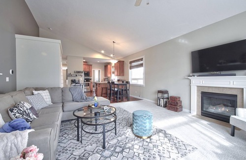 Carlton House | Stylish Retreat with Pet-Friendly Amenities and Top Reviews