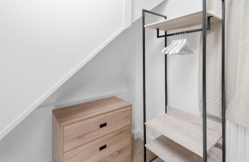 Bradley Stoke House | Welcoming Well Coach House: A Family-Friendly Retreat