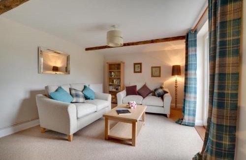 Denton House | Pet-Friendly Well Cottage: Guest Rated 9/10 for Families