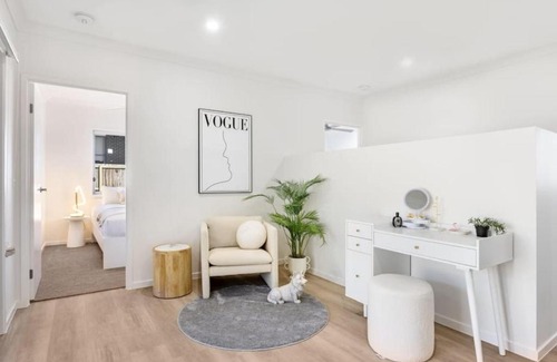 Browns Plains House | Beautiful 4BR Family Home Just Steps from the Mall