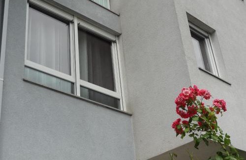 Zagreb Apartment | Top-Rated Apartment with Free Parking for Families