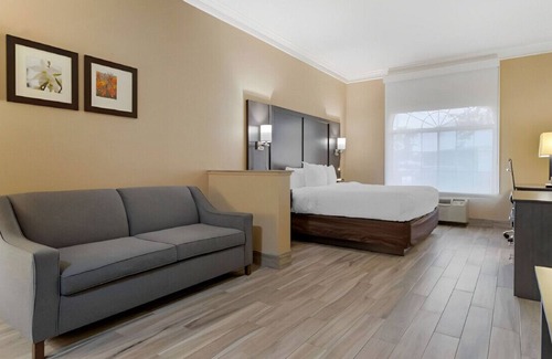 Humble House | Well-Equipped Suite for Work and Leisure! W/ Gym
