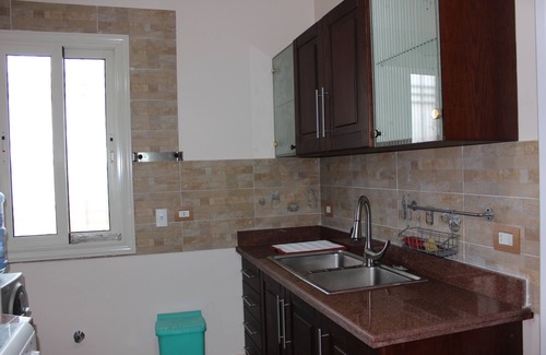 As-Sayidah Zaynab Apartment | Stylish City Center Flat with Breakfast & Family-Friendly Amenities