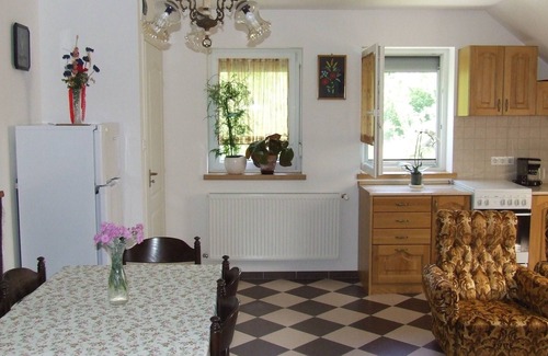 Fonyod House | Well-kept apartment in Fonyod for 4-5 people within walking distance of the lake - new air conditioning