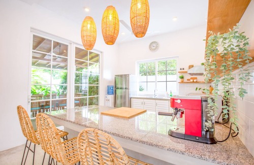 Unawatuna Villa | Beautiful 3BR Villa with Private Pool Near Galle Beach