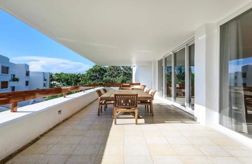 Costa Maya Condo | Beachfront 5-Bed Condo with Solarium & Ocean Views