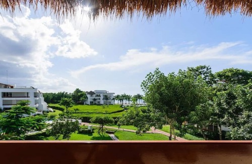 Costa Maya Condo | Beachfront 5-Bed Condo with Solarium & Ocean Views