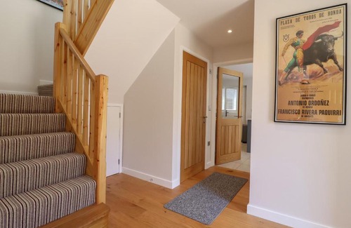 Littleport House | Family-Friendly Wellington Cottage - 4 Star Rated Retreat