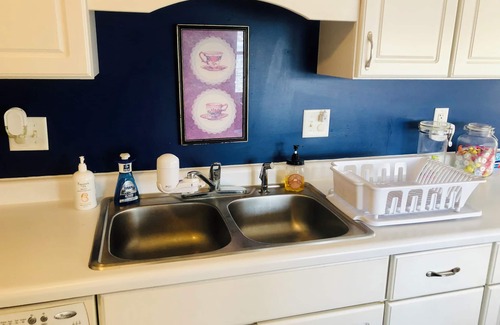 Middlebury House | Lakeview Wellington Cottage: Family-Friendly Retreat in IN