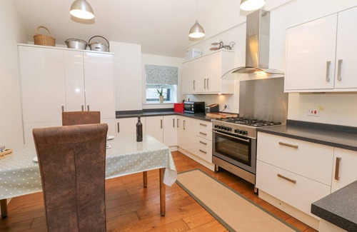 Richmond Cottage | Pet-Friendly Wellington Lodge Cottage in Middleton Tyas