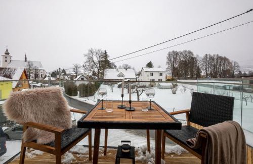 Velke Losiny Apartment | Relaxing Wellness Apartmány Vila Republika with Spa & Hot Tub