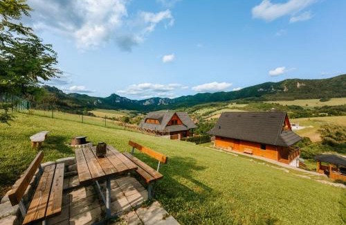 Sulov-Hradna Ski Chalet | Wellness chata Medík