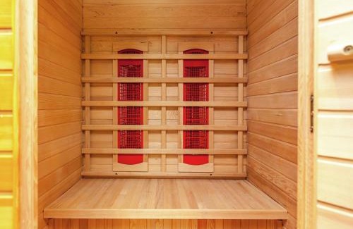 Ligneuville House | Inviting Holiday Home in Malmedy with Relaxing Sauna